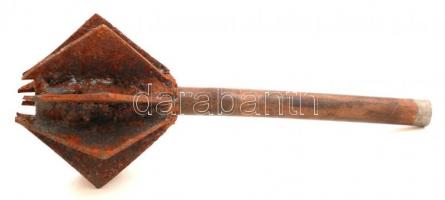 Katonai tüzérségi lövedék(?) alkatrésze, rozsdás, h: 26,5 cm