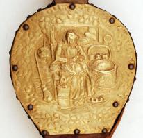 Nagy méretű, rézzel ill., bőrrel díszített kandalló fújtató, 60x23cm