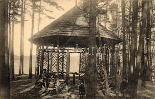 Stubnyafürdő, erdő, pavilon / forest pavilion