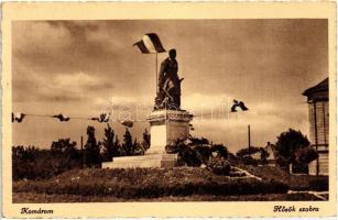 Komárom, Hősök szobra / Heroes statue