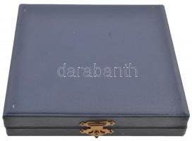 Papp László (1947-) 1988. "Emlékérem első királyunk Szent István halálának 950. évfordulójára a...