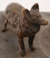 Iratkapocstartó, alabástrom, réz rókával díszített, jelzés nélkül, kopásnyomokkal, lepattanásokkal, ...