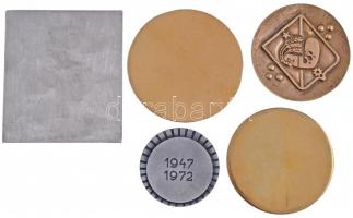 5db klf emlékérem és plakett, közte DN "Kisújszállás Város Tanácsa" zománcozott Br plakett...