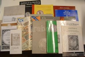 27 db numizmatikai aukciós katalógus, főleg Németországból és főleg a 2000-es évekből