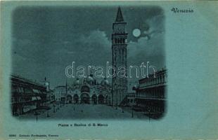 Venice, Venezia; Piazza e Basilico de S. Marco / square and basilica at night