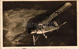 Ein Fieseler Storch auf seinem Erstflug / German air force plane, first flight