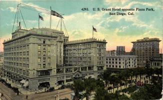 San Diego, US Grant Hotel opposite Plaza park, automobiles