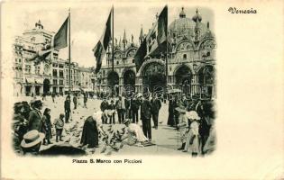 Venice, Venezia; Piazza S. Marco con Piccioni / square, Pigeons (EK)