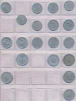 85db-os vegyes hobbi fémpénz gyűjtemény piros "Münzen" érmetartó albumba rendezve, benne 1...