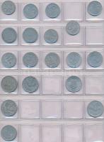 85db-os vegyes hobbi fémpénz gyűjtemény piros "Münzen" érmetartó albumba rendezve, benne 1...