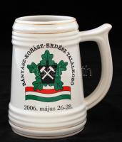 "Bányász-kohász-erdész találkozó, 2006. május 26-28., Eger" feliratú mázas kerámia emlékko...