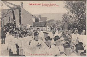 Echternach, Procession dansante, Le clerge passe le pont / Dancing Procession, The clergy cross the bridge (EK)