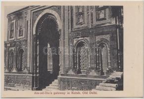 Delhi, Old Delhi, Ala-ud-Dins gateway in Kutub