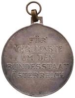 Ausztria 1934-1938. "Érdemérem az Osztrák Állam szolgálatáért" ezüstözött Br kitüntetés me...