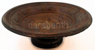 1 db áttört fém tányér, "Means Best" jelzéssel, d: 25 cm + talpas fém tál, jelzés nélkül, ...