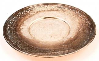 1 db áttört fém tányér, "Means Best" jelzéssel, d: 25 cm + talpas fém tál, jelzés nélkül, ...