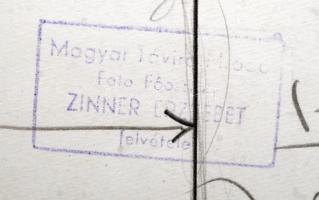 cca 1970 Zinner Erzsébet (1909-1977) fotóművész pecséttel jelzett vintage felvétele, publikálva a Fü...