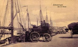 The Hague, Den Haag; Scheveningen, Aan de Haven / port, dock workers