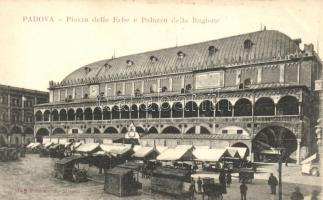 Padova, Piazza delle Erbe, Palazzo della Ragione, / market place, palace