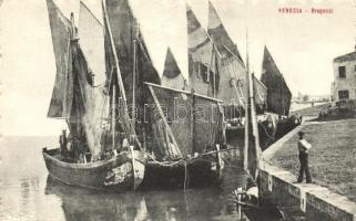 Venice, Venezia; Bragozzi, ships