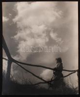 cca 1958 Belházy Dezső: Tavaszi szél, a szerző által feliratozott vintage fotóművészeti alkotás, 37x30 cm
