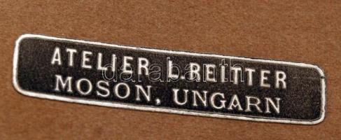 cca 1920 L. Reiter (Moson): Téli hangulat a műteremben, 17x12 cm, karton 28x22 cm