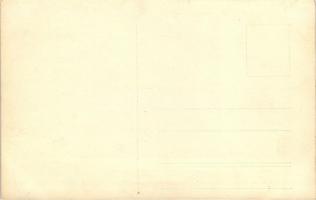 Osztrák-magyar katonák és haditengerészek léghajóval / Austro-Hungarian soldiers and mariners by an ...