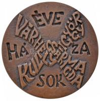 Várhegyi György (1942-) 1979. "Várhelyi György és Kulcsár Magda 10 éve házasok" Br emlékpl...