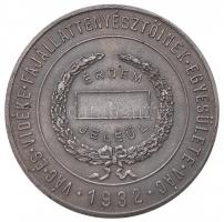1932. "Vác és Vidéke Fajállattenyésztőinek Egyesülete Vác / Érdem Jeléül" ezüstözött Br em...