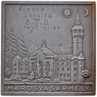 1943. "Marosvásárhelyi Sport Egyesület - Adj Isten - 1898 / Marosvásárhely" hadifém emlékplakett (67x67mm) T:2