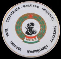 1975. "MHSZ-Testvériség-Barátság Nemzetközi Összetett Könnyűbúvár Verseny 1975." hollóházi porcelán plakett (134mm) T:2