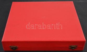 DN "BM Tartalékos Tisztképző Iskola" jelzett hollóházi porcelán emlékplakett dísztokban (1...