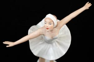 Wallendorf balerina, kézzel festett, jelzett, hibátlan, m:24 cm/ Wallendorf dancer, perfect conditio...