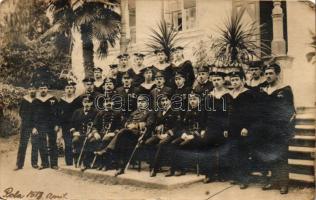 1918 Pola, sailors of K.u.K. Kriegsmarine, soldiers, group photo (Rb)