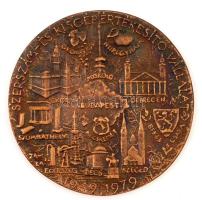 Kutas László (1936-): Budapest 1949-1979. Bronz plakett, kétoldalas, jelzett, díszdobozban, d:10 cm