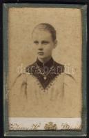 cca 1890 keményhátú fotó korabeli üvegkeretben Zelesny Károly fényképész Pécs 10,5x6,5 cm