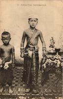 Petites Filles Cambodgiennes / Cambodian folklore