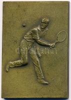 1935. "Gázművek 1935 II. hely / Tenisz" Br plakett, "Huguenin" gyártói jelzéssel...