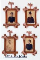 1892 Hölgyek, urak, 4 db műtermi keményhátú portréfotó kis keretben papírra rögzítve, 6x8 cm