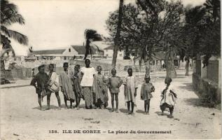 Ile de Gorée, Government square, native children