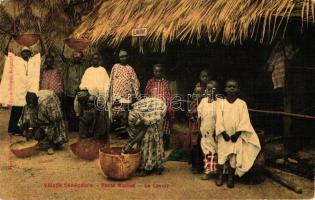 Porte Maillot, Lavoir / washing house, washing women