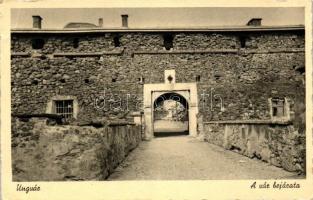 Ungvár, vár bejárat / castle entry gate (EB)