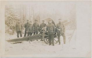 Military WWWI, Soldiers near the cannon, winter, photo