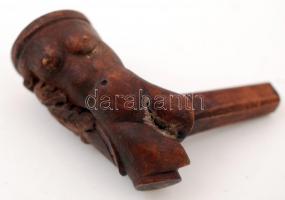 Szőlőfürtöt és női akt torzót ábrázoló faragott fa pipafej, "N. Gy." monogrammal, m: 6 cm