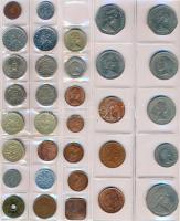160db-os vegyes főleg külföldi fémpénz gyűjtemény érmetartó albumba rendezve, jobb darabokkal T:vegy...