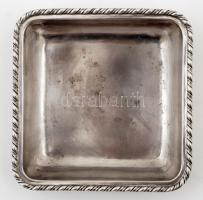 Olasz ezüst (Ag.) mogyorós tálka, jelzett, mesterjeggyel, 14×14×3 cm, nettó 171 g