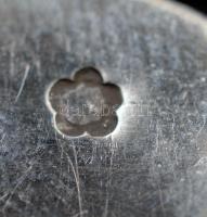 6 db ezüst (Ag.) kanál, jelzett, h: 21,5 cm, nettó 449,1 g + 2 db ezüst (Ag.) villa, jelzett, h: 21,...