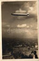 1931 Budapest, a Graf Zeppelin LZ-127 léghajó a Gellért-hegyről, photo (EB)