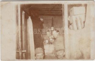 Military WWI, Hungarian soldiers with telephone, photo (EK)