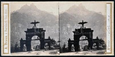 cca 1890-1900 A.Braun á Dornach(Haut-Rhin): Diadalkapu díszítése, sztereófotó, feliratozva, 18x8 cm